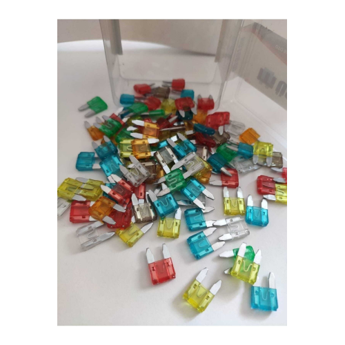 100 Adet Küçük Bıçak Sigorta Seti Karışık Amperler 100 Adet Küçük Bıçak Sigorta Seti Karışık Amperler