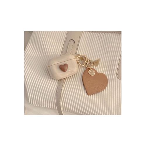 Airpods Pro 2. Nesil Uyumlu 3D Kahverengi Kalpli Kalp Askılı Kopçalı Kulaklık Kılıfı Airpods Pro 2. Nesil Uyumlu 3D Kahverengi Kalpli Kalp Askılı Kopçalı Kulaklık Kılıfı