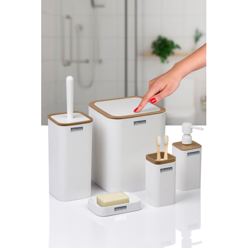 Mina Due Beyaz Çizgili Kare 5'li Banyo Seti Mina Due Beyaz Çizgili Kare 5'li Banyo Seti