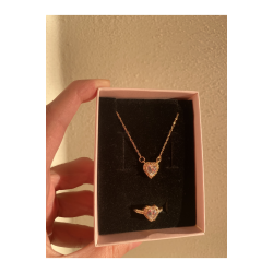 Çelik Gold Kalpli Taşlı Kolye Yüzük Takım Çelik Gold Kalpli Taşlı Kolye Yüzük Takım